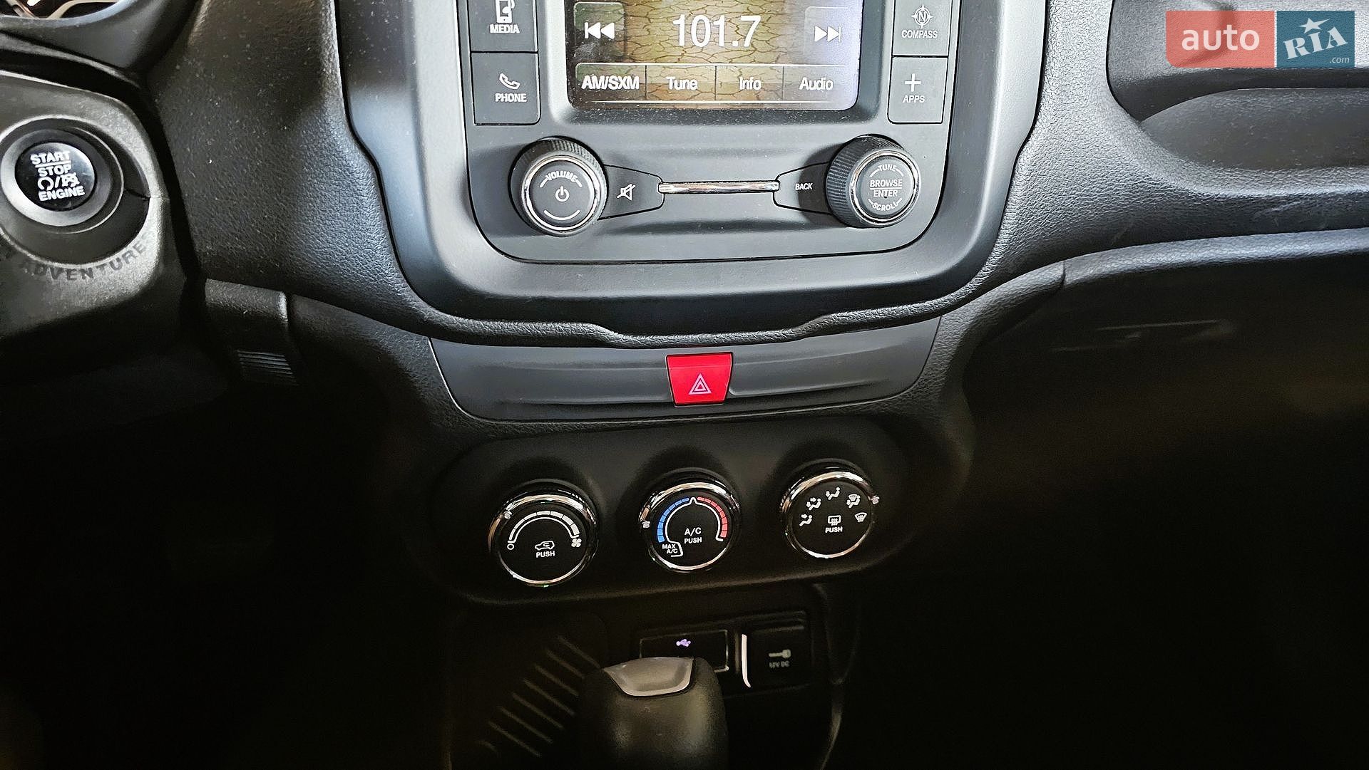 Jeep Renegade 2017 VIN ZACCJABB7HPF31975 фото оголошення 10 з 15