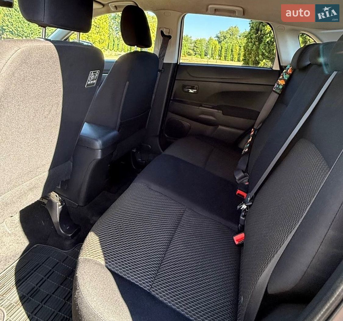 Mitsubishi ASX 2019 VIN JMBXNGA1WLU000281 фото оголошення 31 з 43