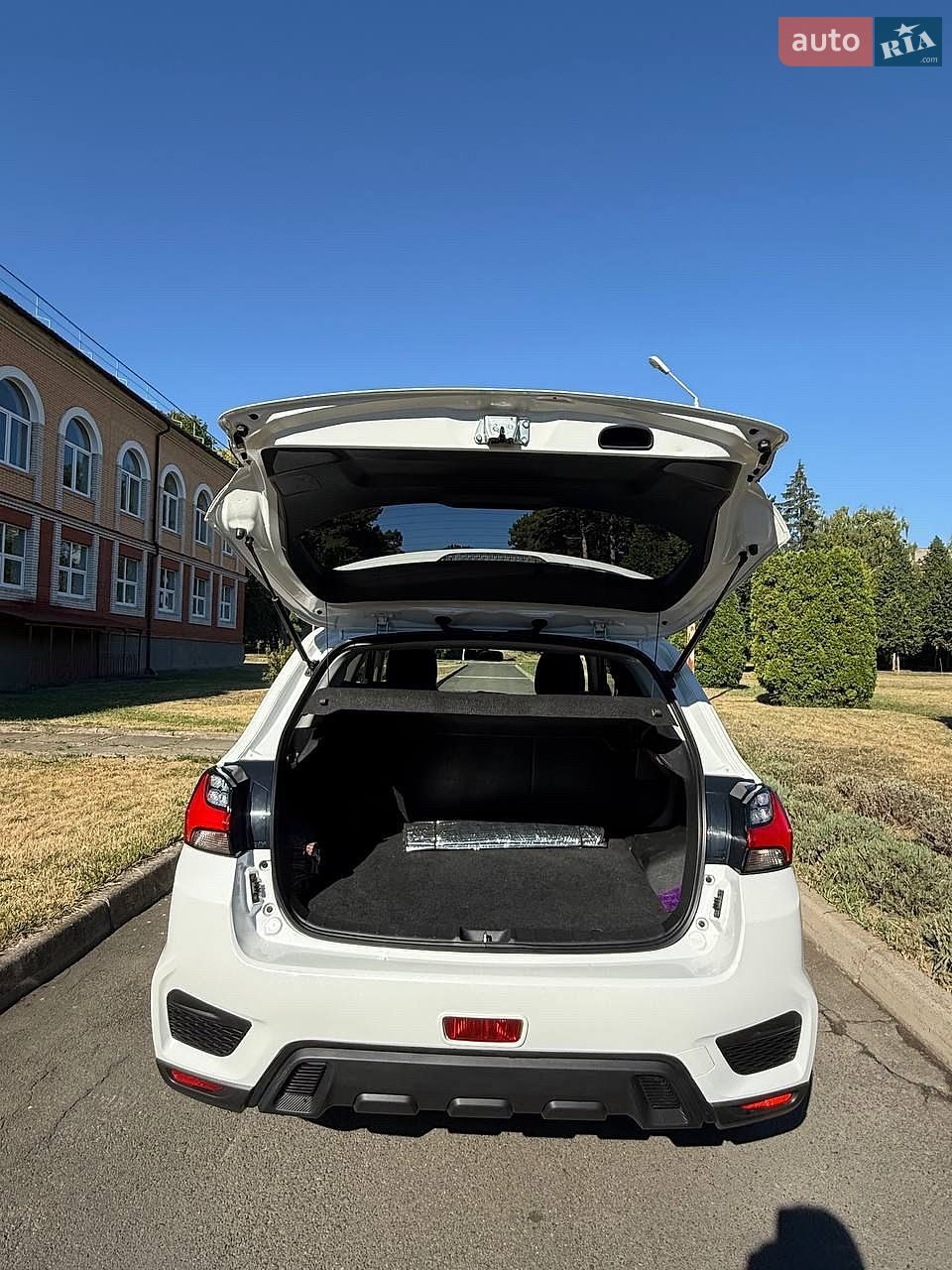 Mitsubishi ASX 2019 VIN JMBXNGA1WLU000281 фото оголошення 22 з 43