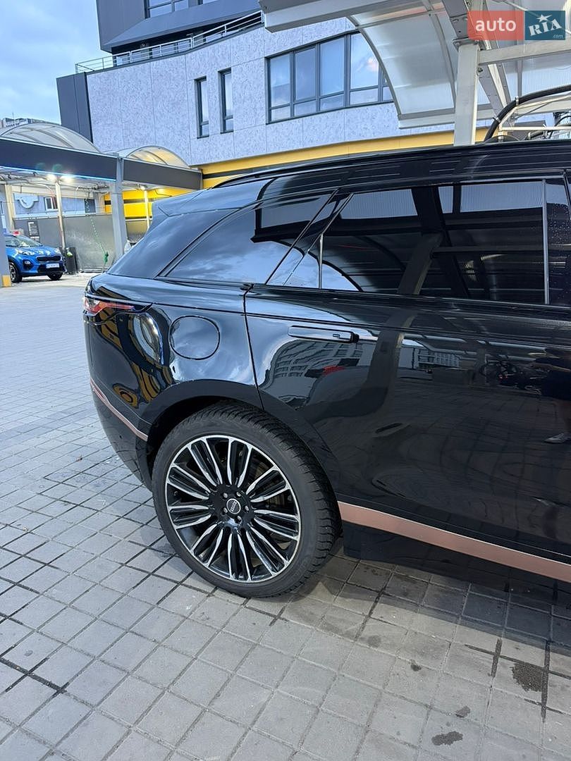 Land Rover Range Rover Velar 2019 VIN SALYB2FV9KA227236 фото оголошення 4 з 36