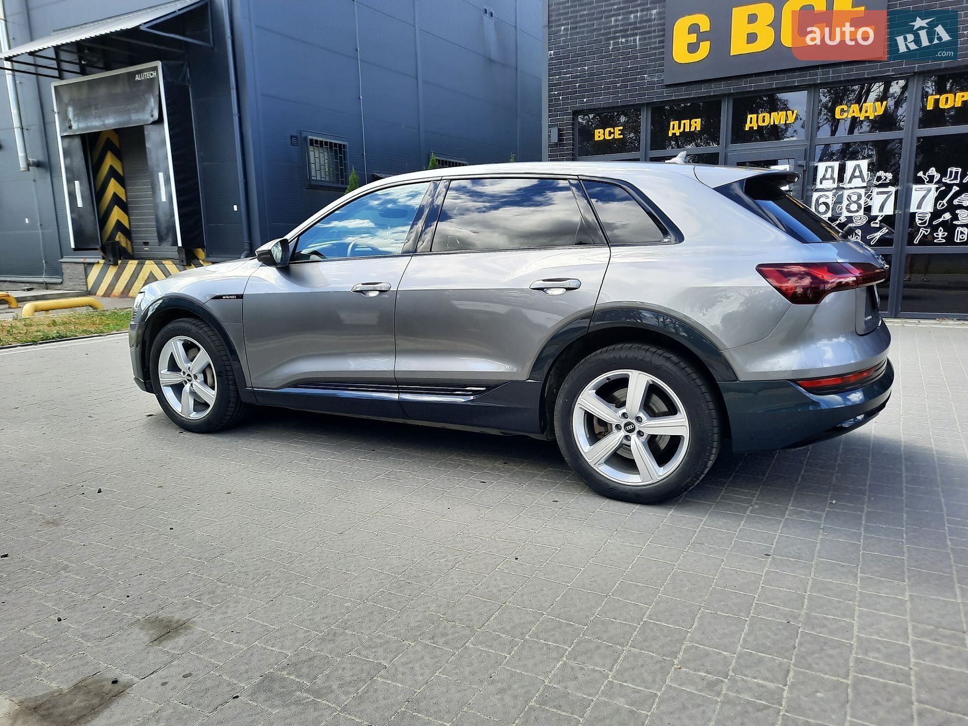 Audi e-tron 2021 VIN WAUZZZGE8MB043009 фото оголошення 21 з 83