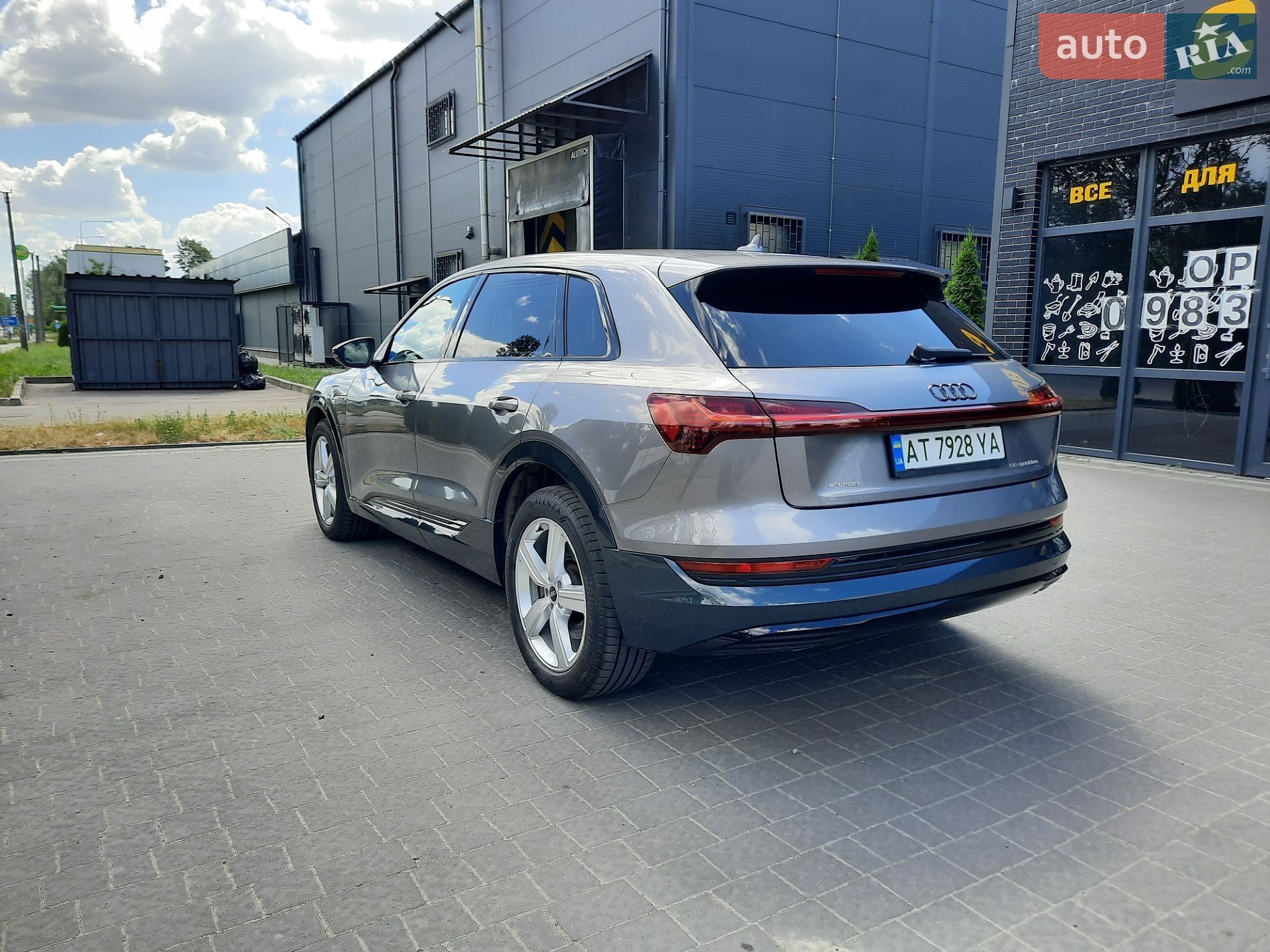 Audi e-tron 2021 VIN WAUZZZGE8MB043009 фото оголошення 24 з 83