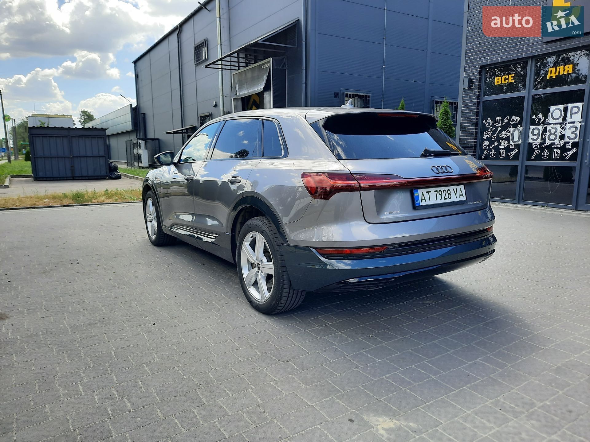 Audi e-tron 2021 VIN WAUZZZGE8MB043009 фото оголошення 23 з 83