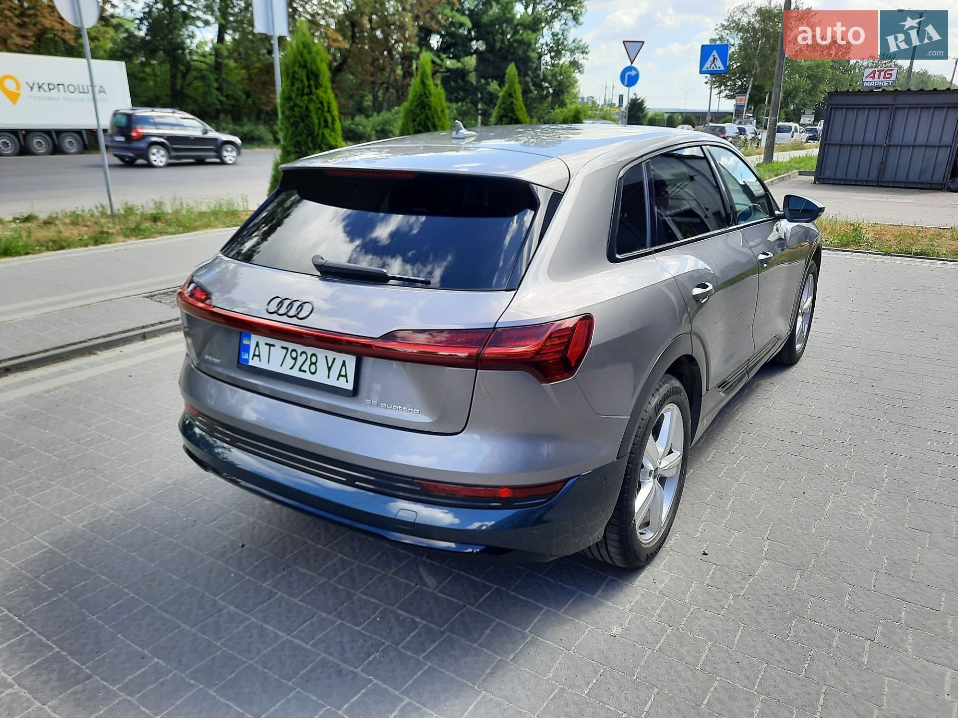 Audi e-tron 2021 VIN WAUZZZGE8MB043009 фото оголошення 32 з 83
