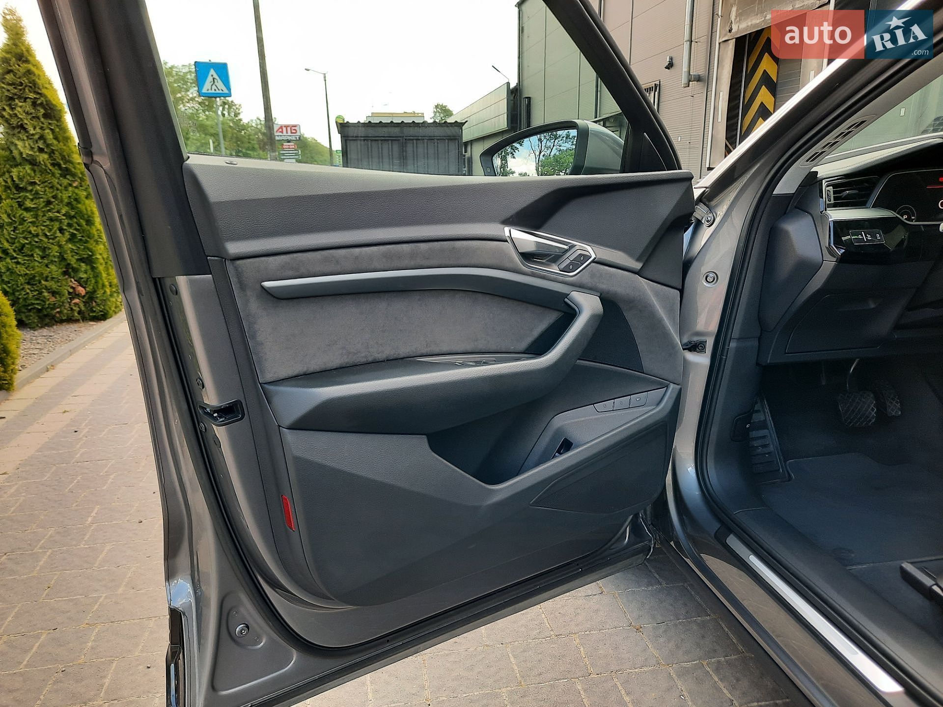 Audi e-tron 2021 VIN WAUZZZGE8MB043009 фото оголошення 48 з 83