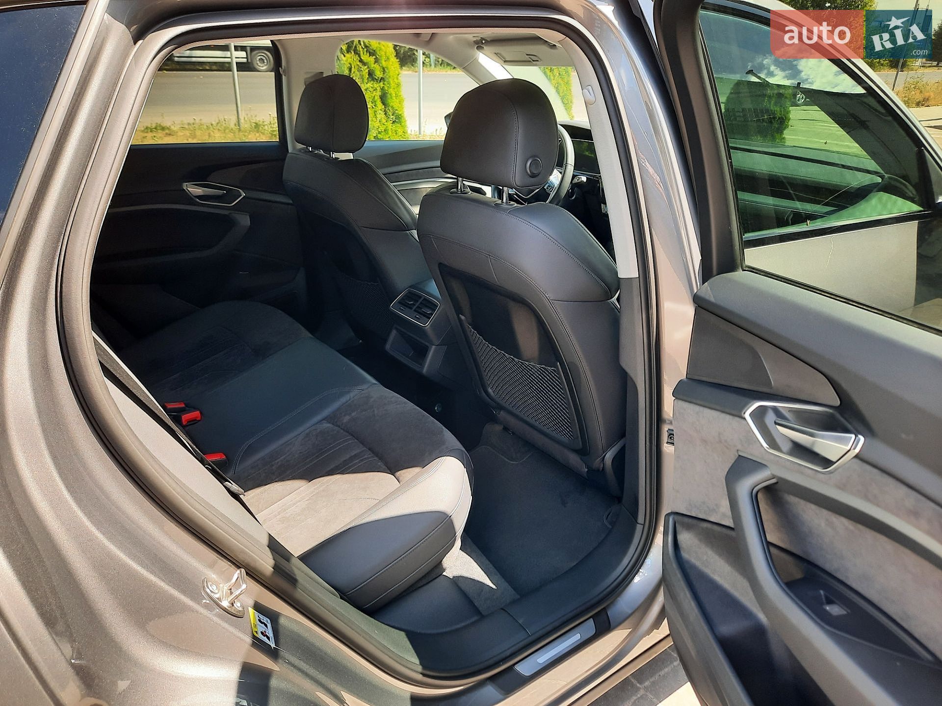Audi e-tron 2021 VIN WAUZZZGE8MB043009 фото оголошення 60 з 83