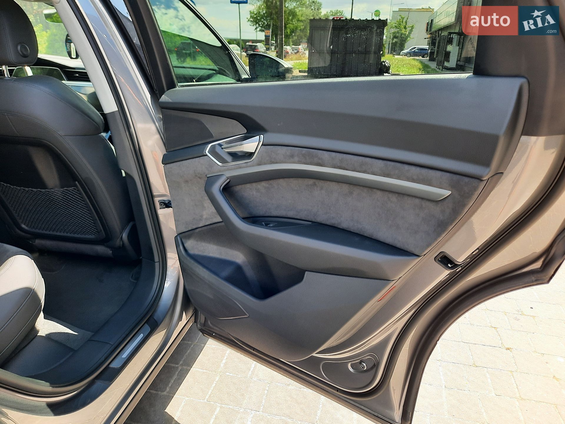 Audi e-tron 2021 VIN WAUZZZGE8MB043009 фото оголошення 54 з 83