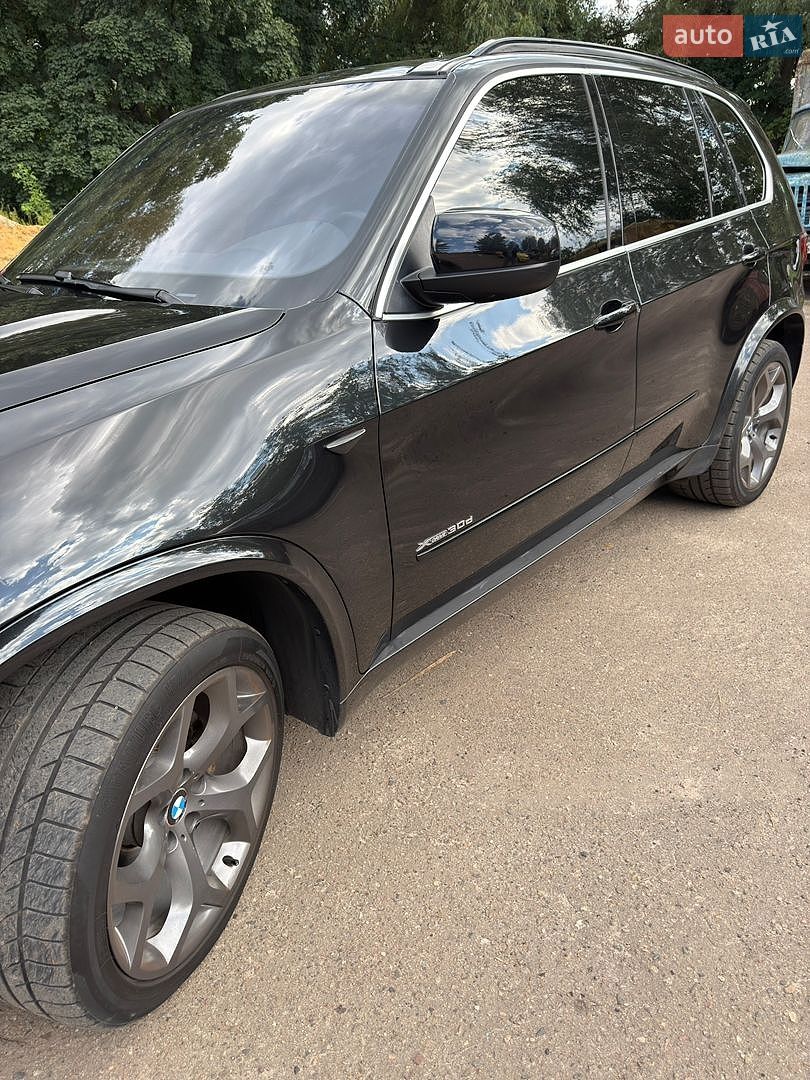 BMW X5 2012 VIN WBAZW41060L844423 фото оголошення 2 з 26