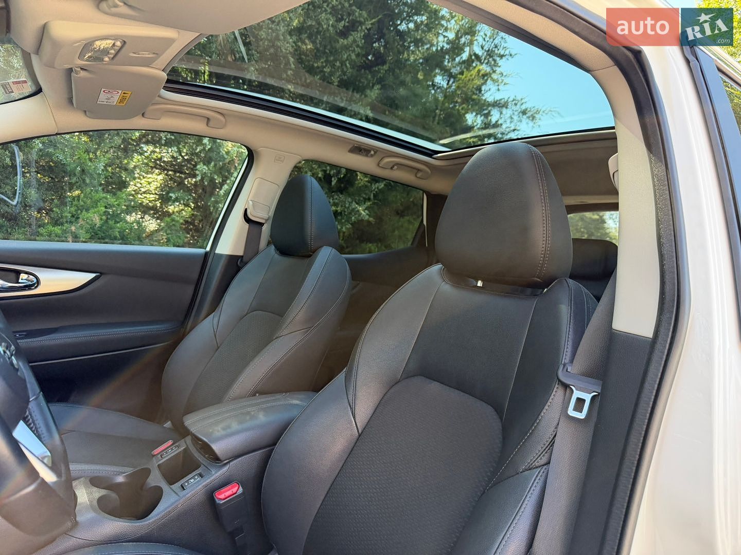 Nissan Qashqai 2019 VIN SJNFBNJ11U2745058 фото оголошення 32 з 57