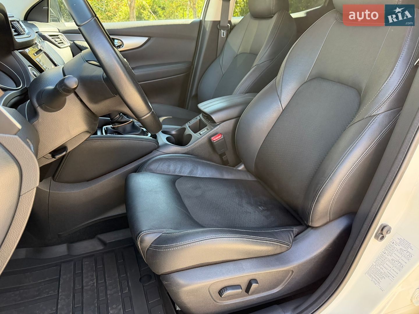 Nissan Qashqai 2019 VIN SJNFBNJ11U2745058 фото оголошення 33 з 57