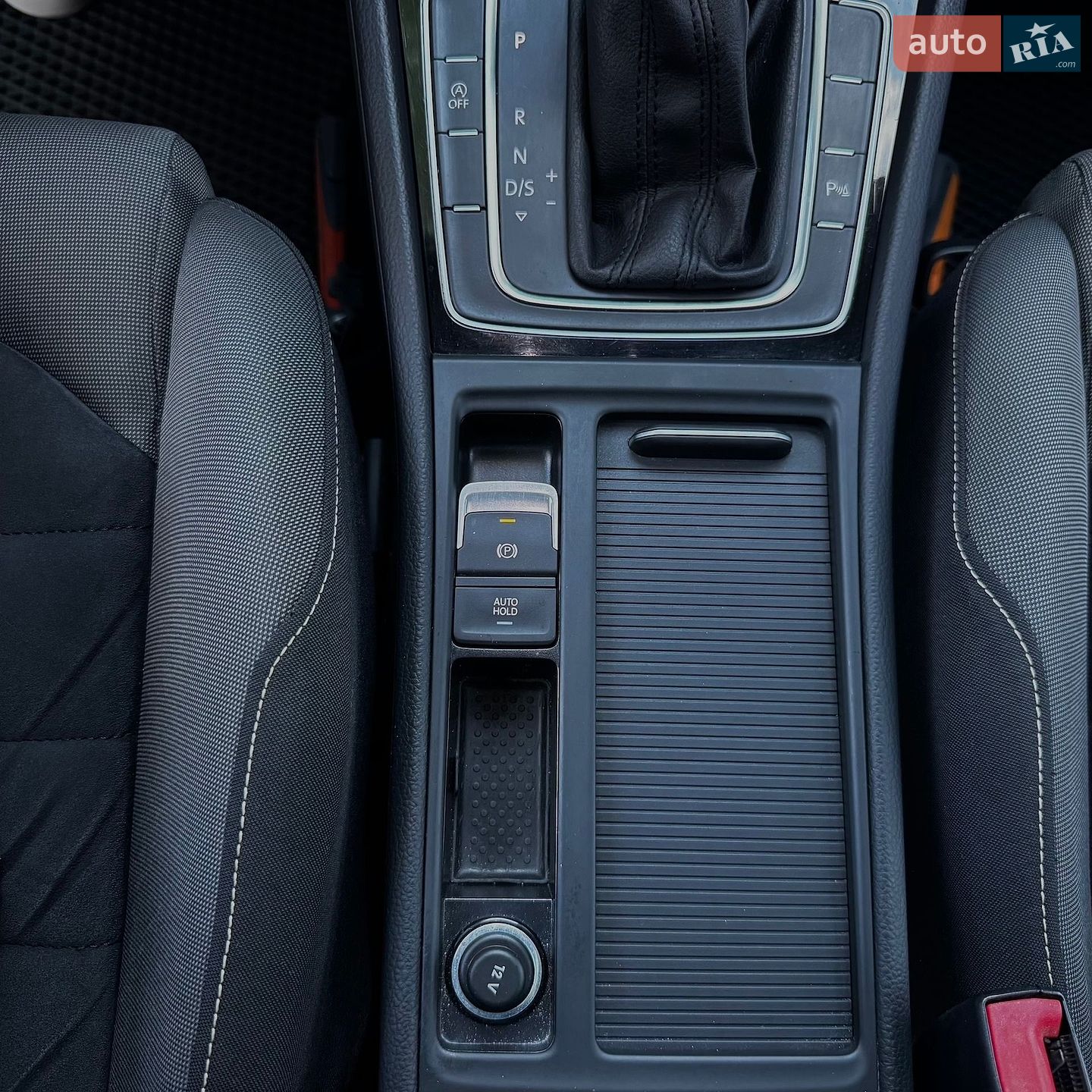 Volkswagen Golf 2016 VIN WVWZZZAUZHP551079 фото оголошення 27 з 63