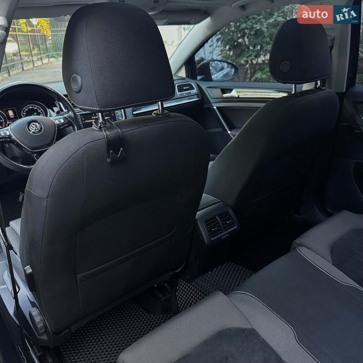 Volkswagen Golf 2016 VIN WVWZZZAUZHP551079 фото оголошення 37 з 63