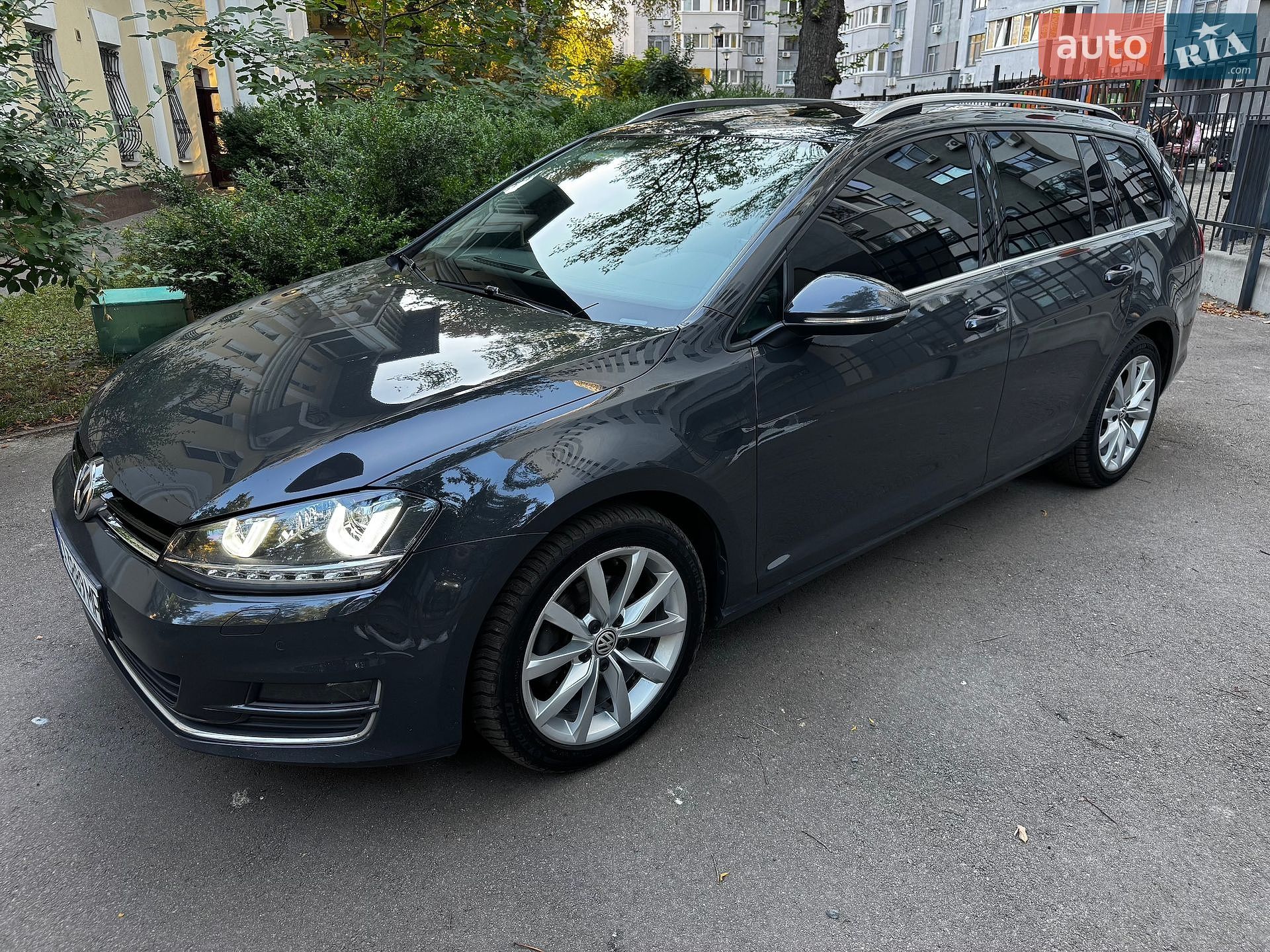 Volkswagen Golf 2016 VIN WVWZZZAUZHP551079 фото оголошення 5 з 63