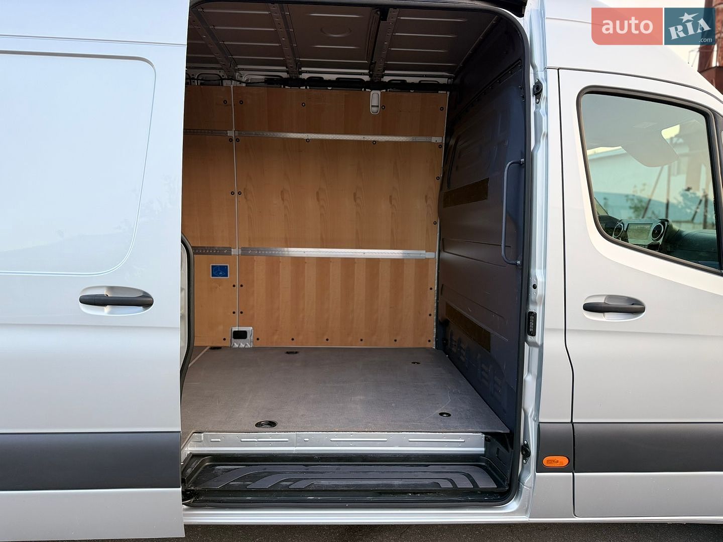Mercedes-Benz Sprinter 2023 VIN W1V3KCFZ6PP543412 фото оголошення 16 з 53