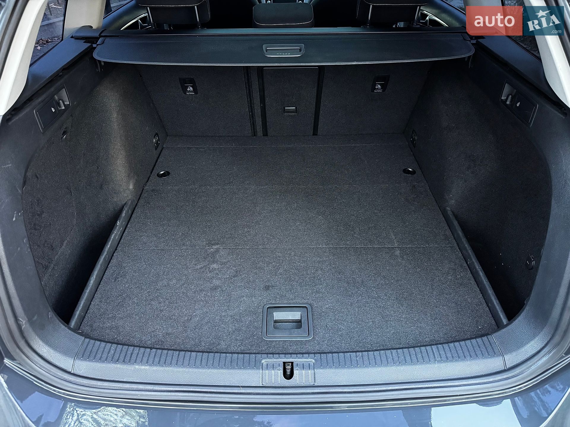 Volkswagen Golf 2016 VIN WVWZZZAUZHP551079 фото оголошення 52 з 63
