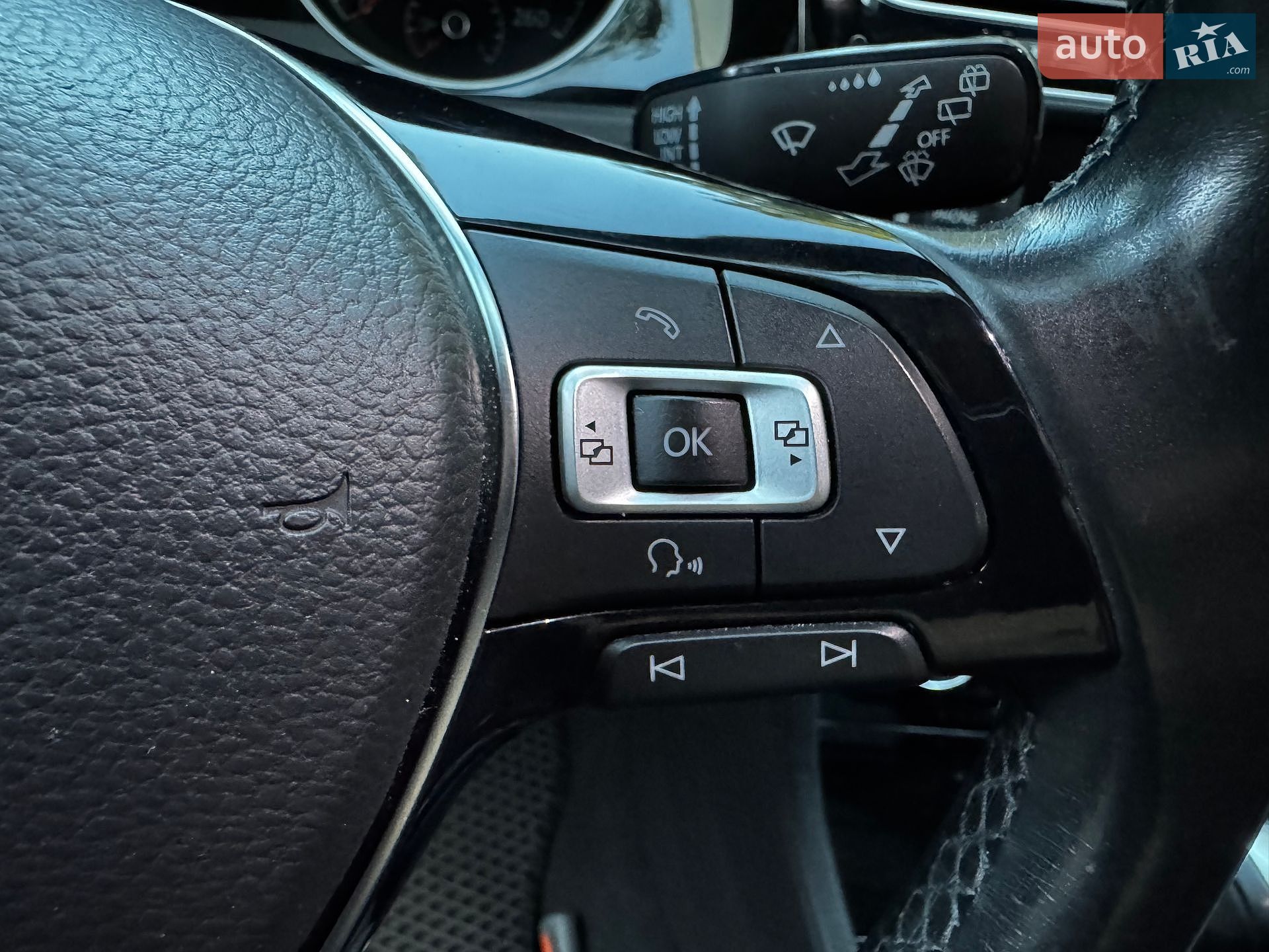 Volkswagen Golf 2016 VIN WVWZZZAUZHP551079 фото оголошення 42 з 63