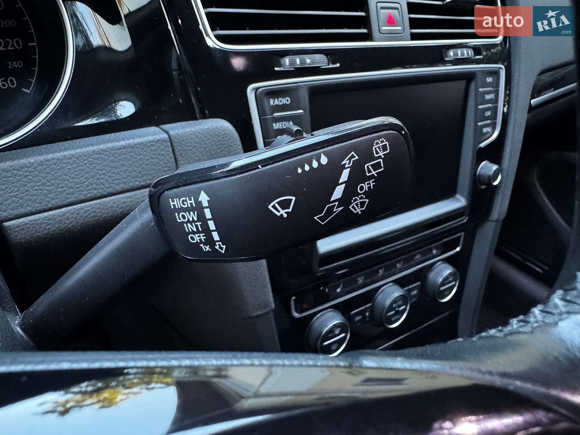Volkswagen Golf 2016 VIN WVWZZZAUZHP551079 фото оголошення 44 з 63