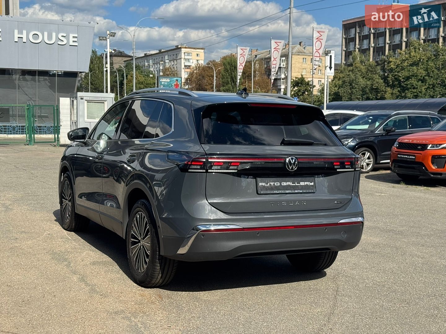 Volkswagen Tiguan 2024 VIN WVGZZZCT6SW500439 фото оголошення 4 з 34