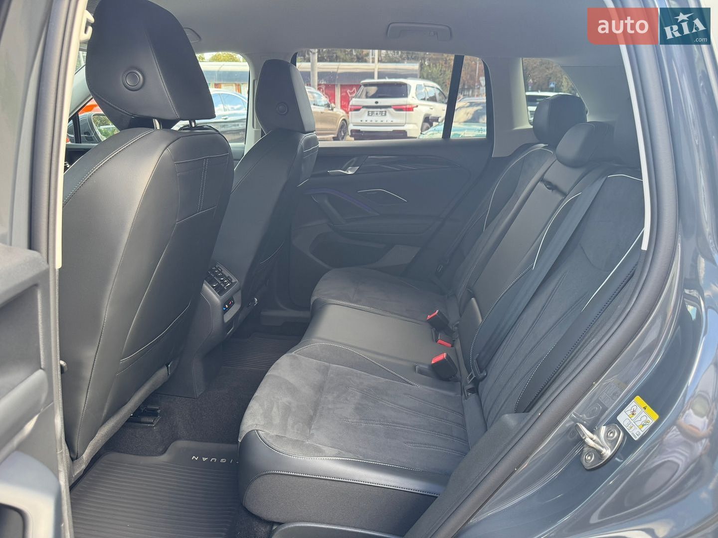 Volkswagen Tiguan 2024 VIN WVGZZZCT6SW500439 фото оголошення 12 з 34