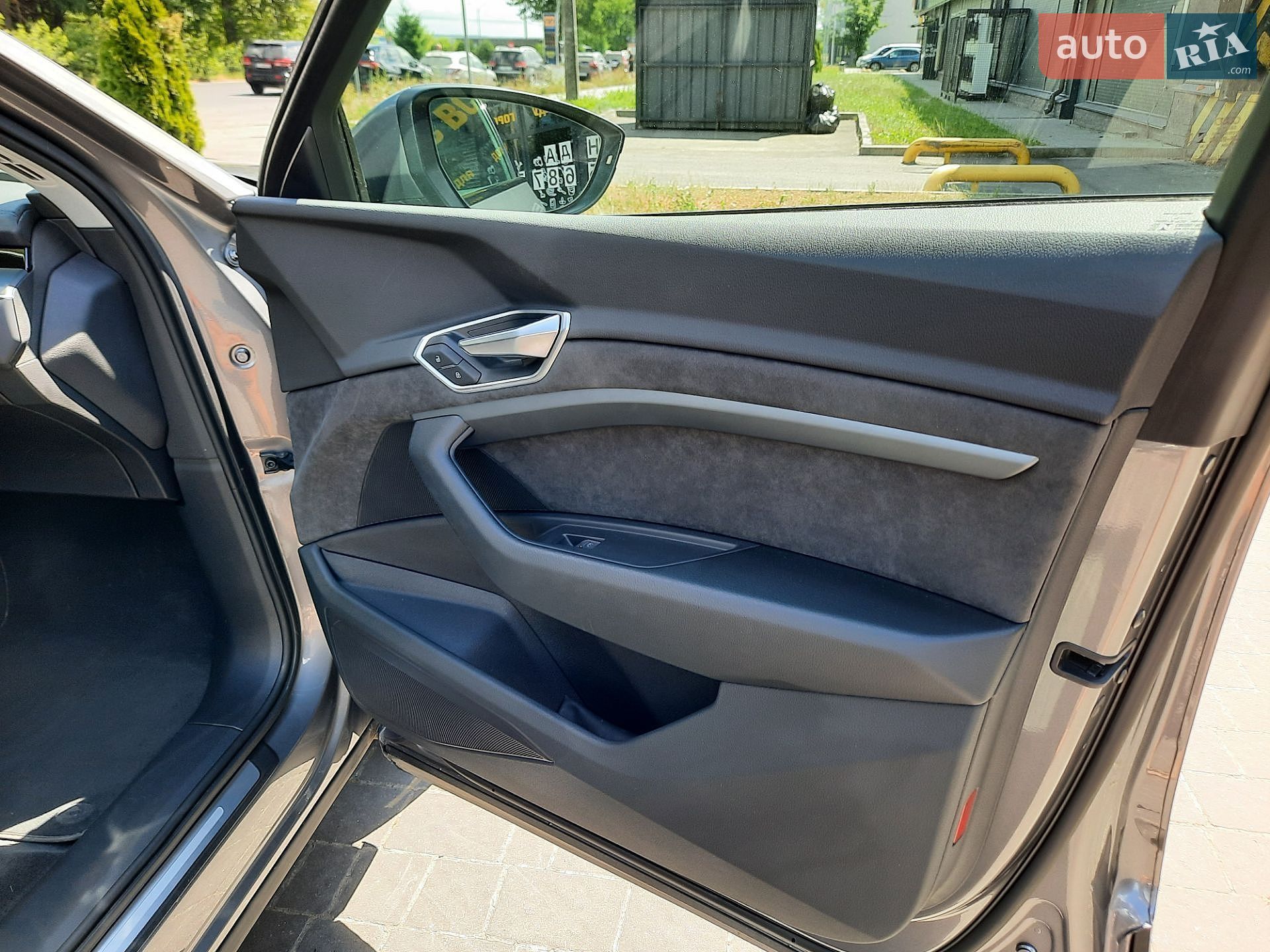 Audi e-tron 2021 VIN WAUZZZGE8MB043009 фото оголошення 83 з 83