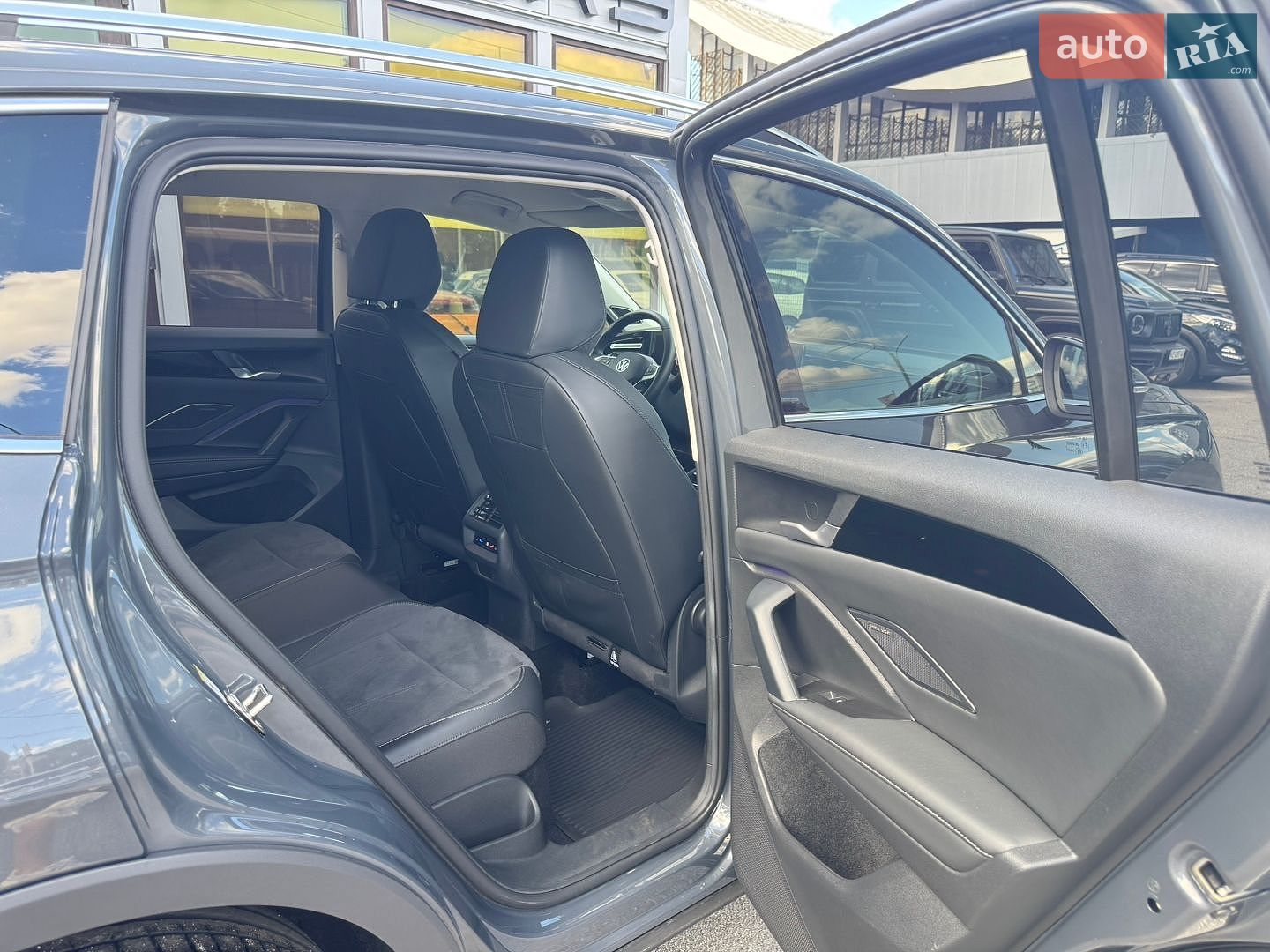 Volkswagen Tiguan 2024 VIN WVGZZZCT6SW500439 фото оголошення 15 з 34