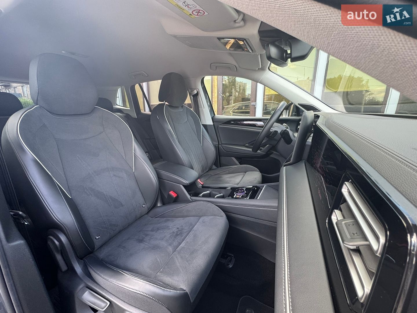 Volkswagen Tiguan 2024 VIN WVGZZZCT6SW500439 фото оголошення 21 з 34