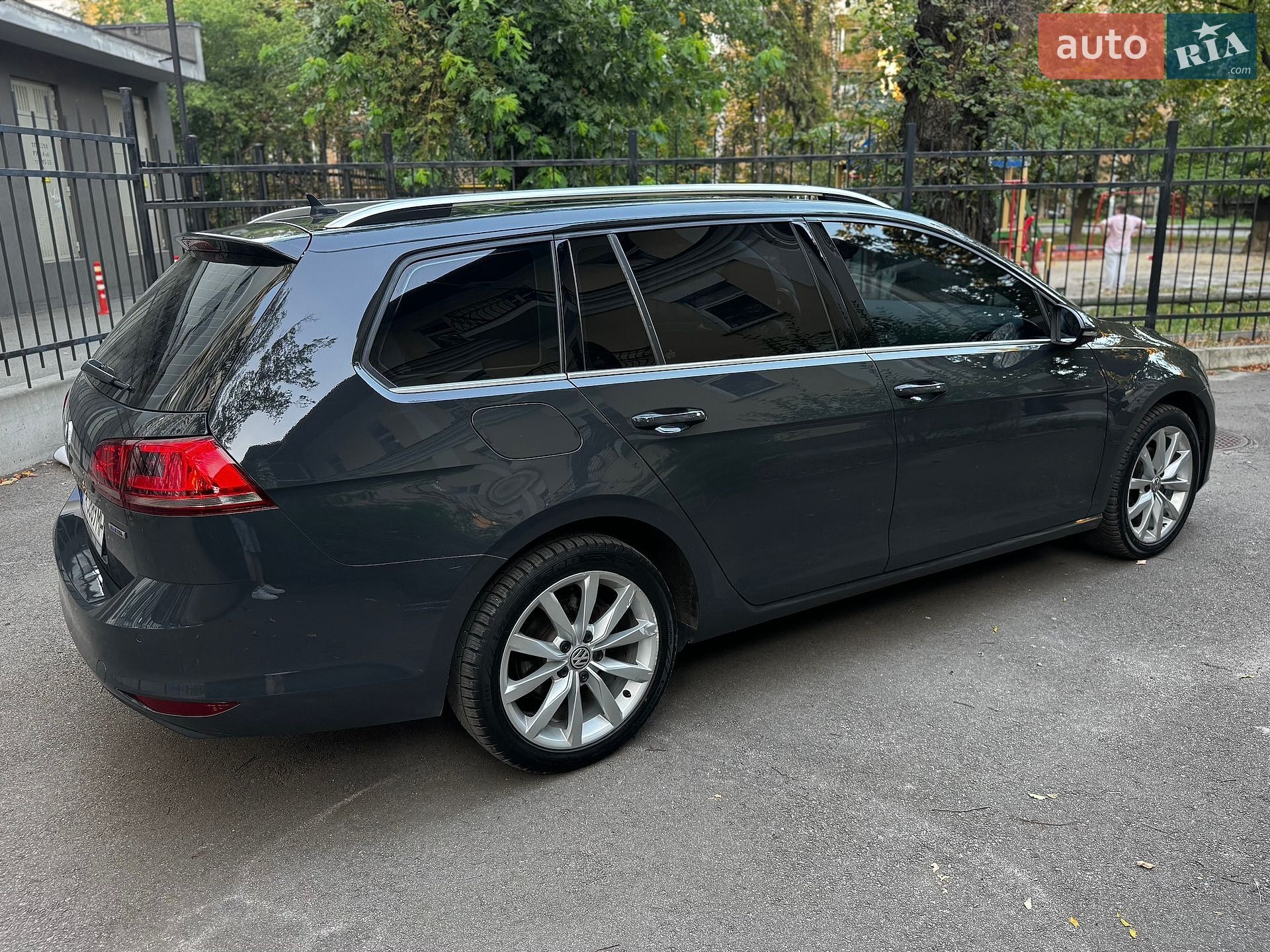 Volkswagen Golf 2016 VIN WVWZZZAUZHP551079 фото оголошення 10 з 63