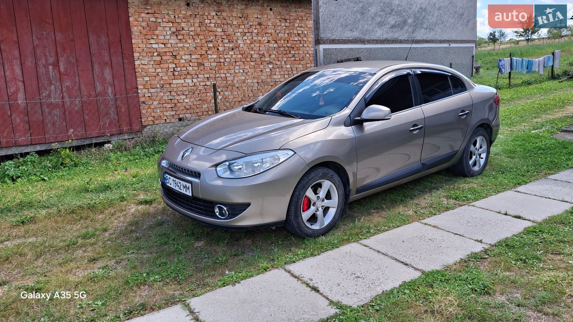 Renault Fluence 2010 VIN VF1LZBR0543165799 фото оголошення 2 з 8