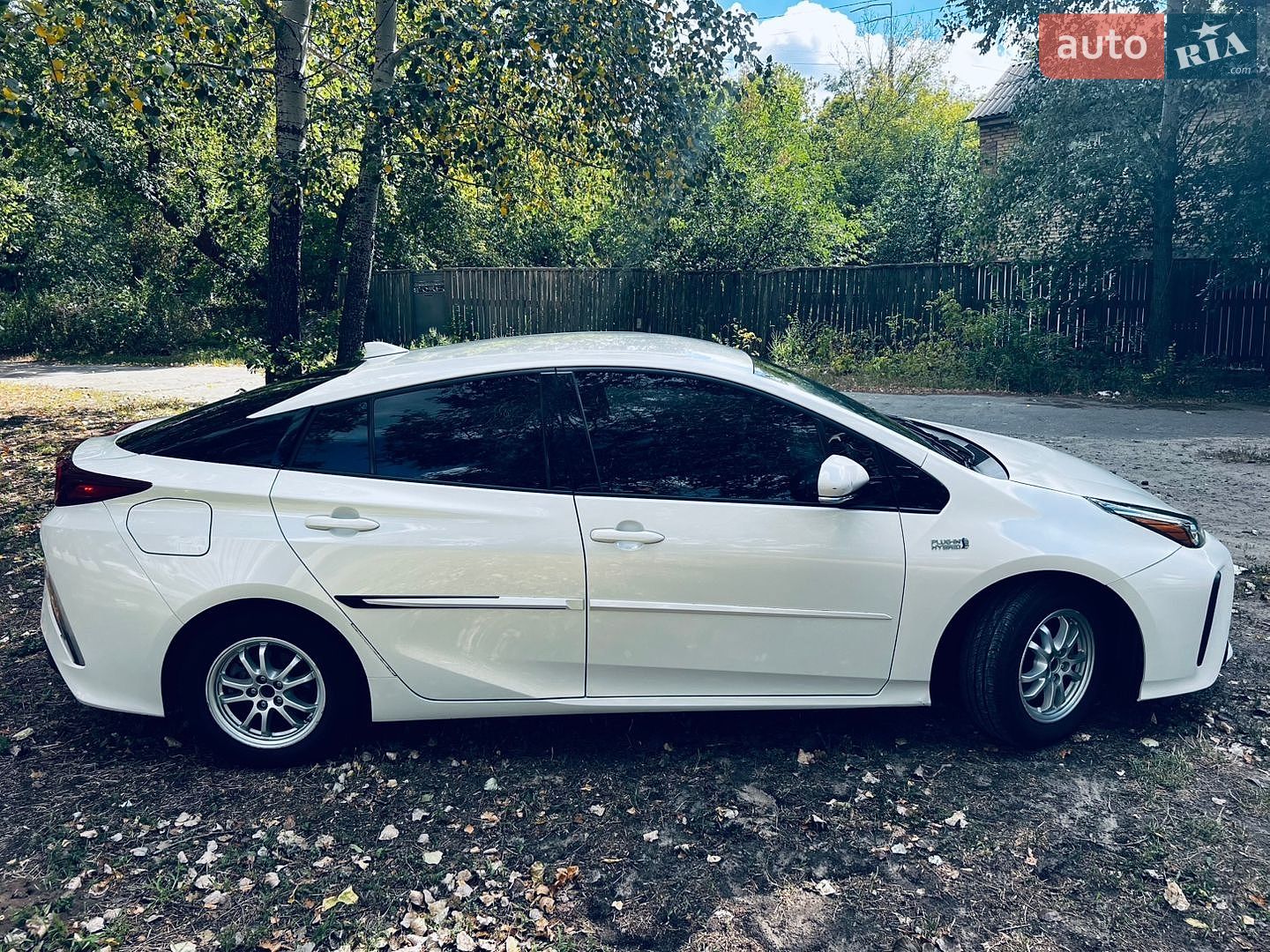 Toyota Prius Prime 2016 VIN JTDKARFP5H3002304 фото оголошення 13 з 32