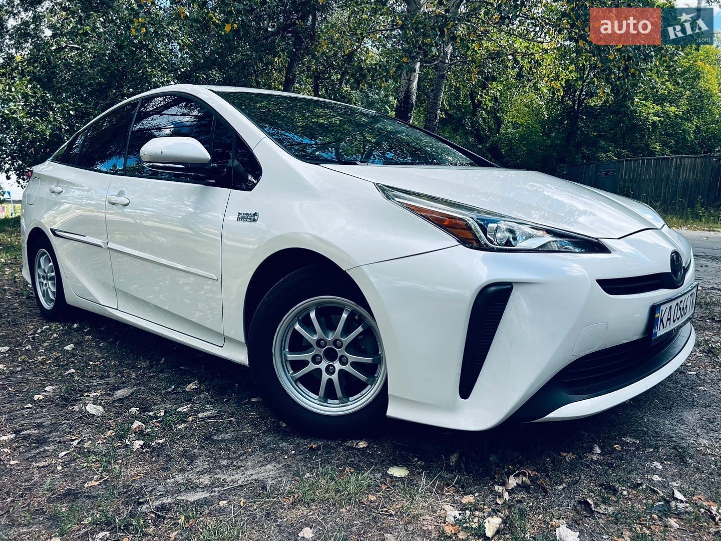 Toyota Prius Prime 2016 VIN JTDKARFP5H3002304 фото оголошення 16 з 32