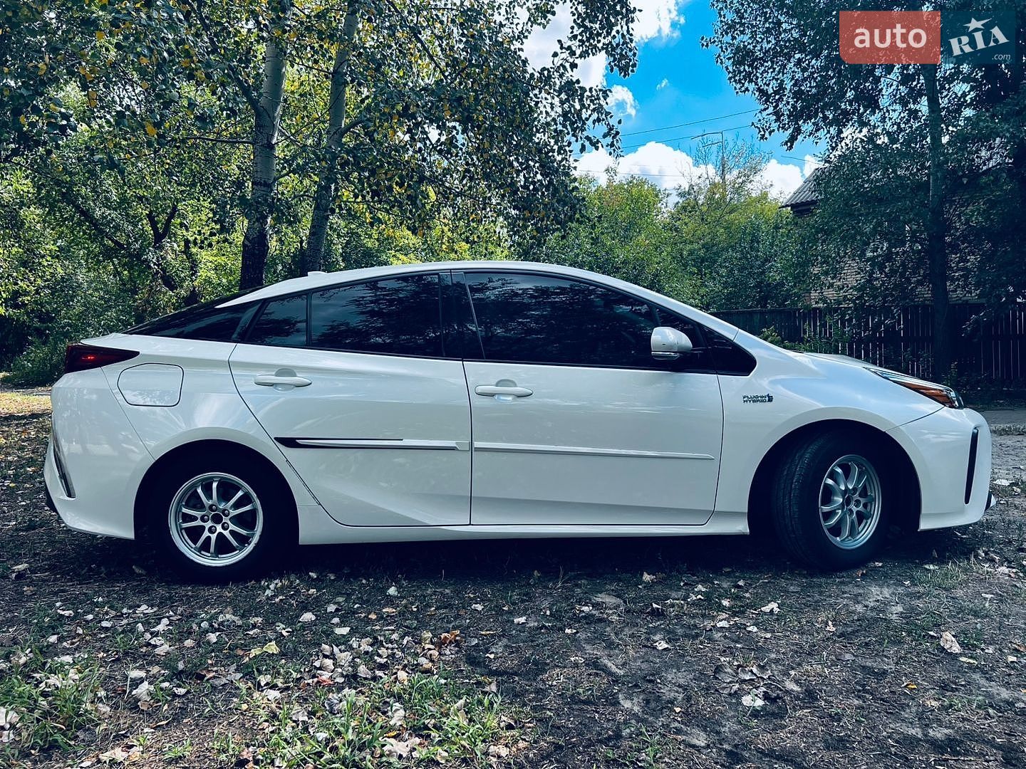 Toyota Prius Prime 2016 VIN JTDKARFP5H3002304 фото оголошення 14 з 32