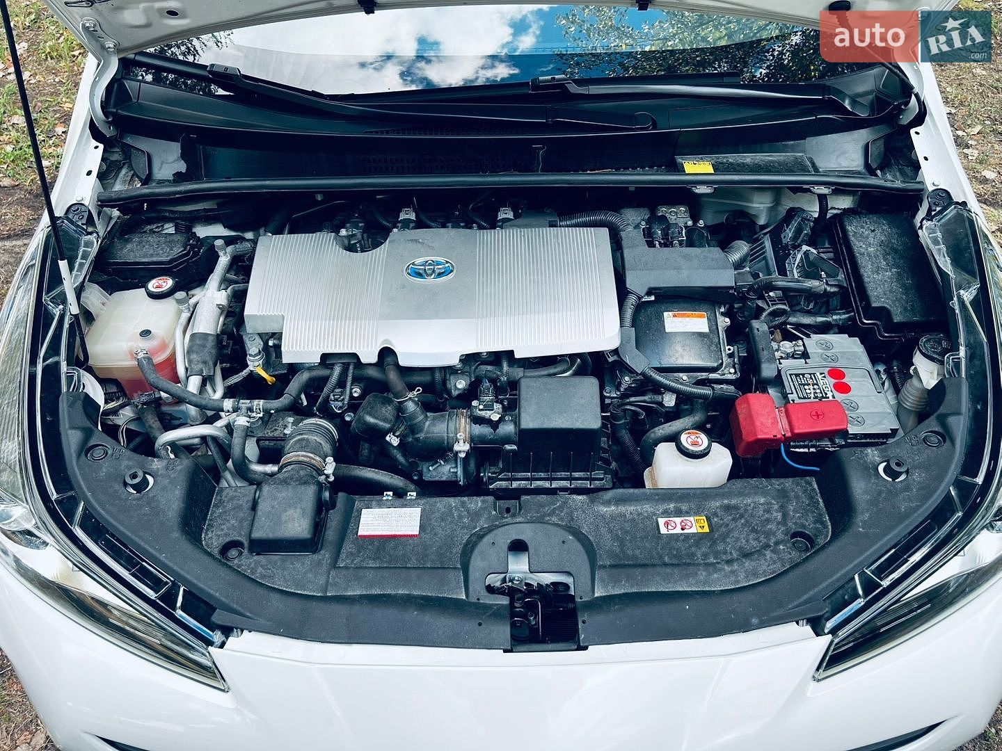 Toyota Prius Prime 2016 VIN JTDKARFP5H3002304 фото оголошення 30 з 32