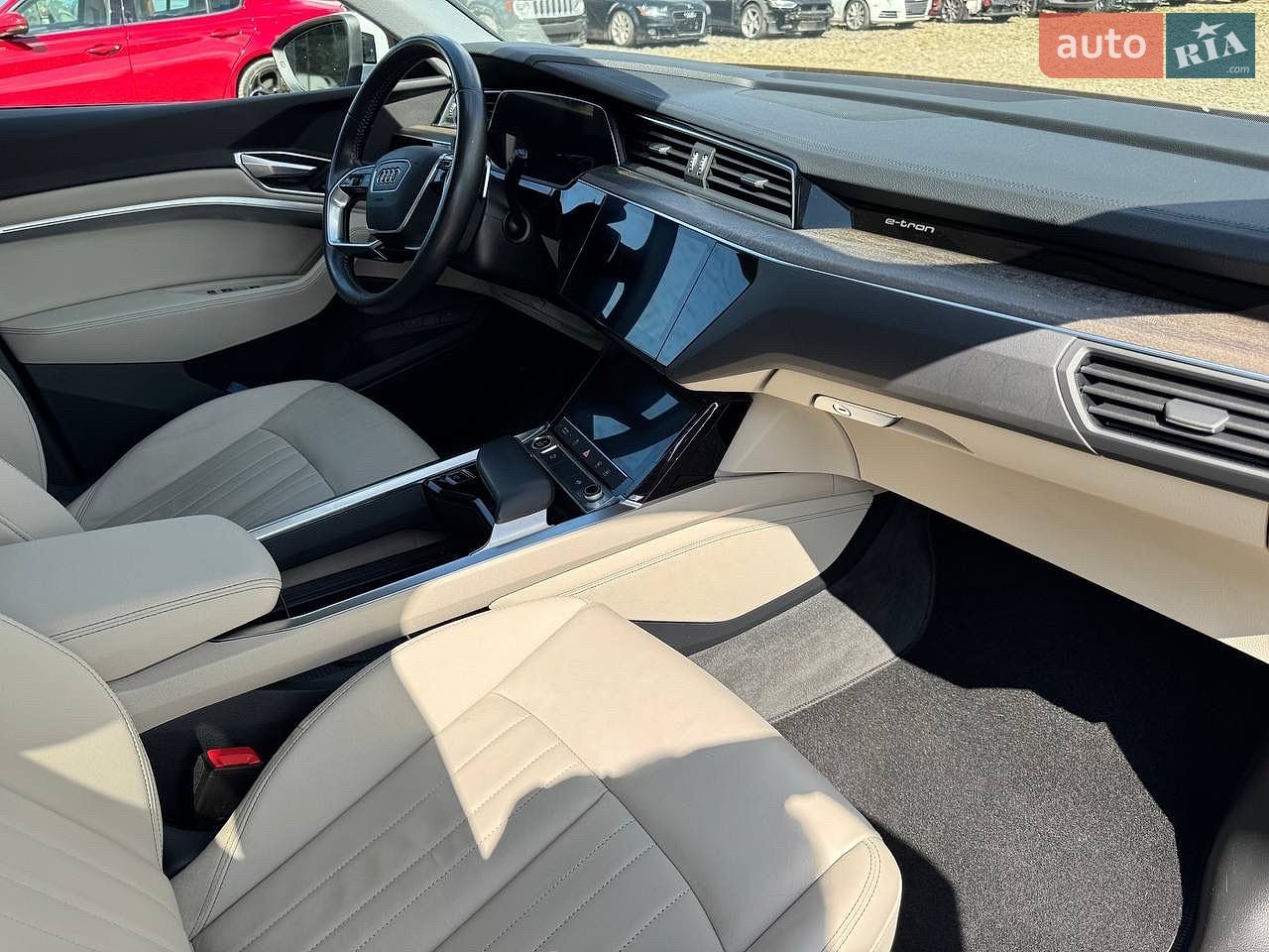 Audi e-tron 2021 VIN WA1AAAGE8MB000728 фото оголошення 20 з 22