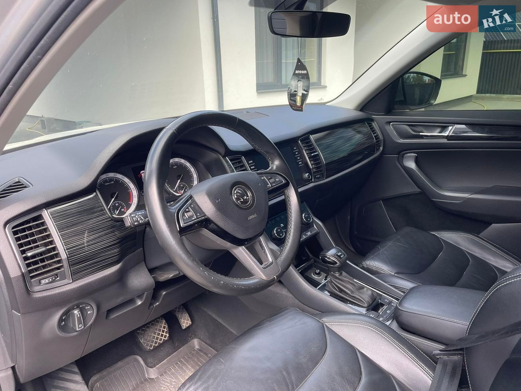 Skoda Kodiaq 2018 VIN TMBLJ6NS2KB400138 фото оголошення 13 з 17