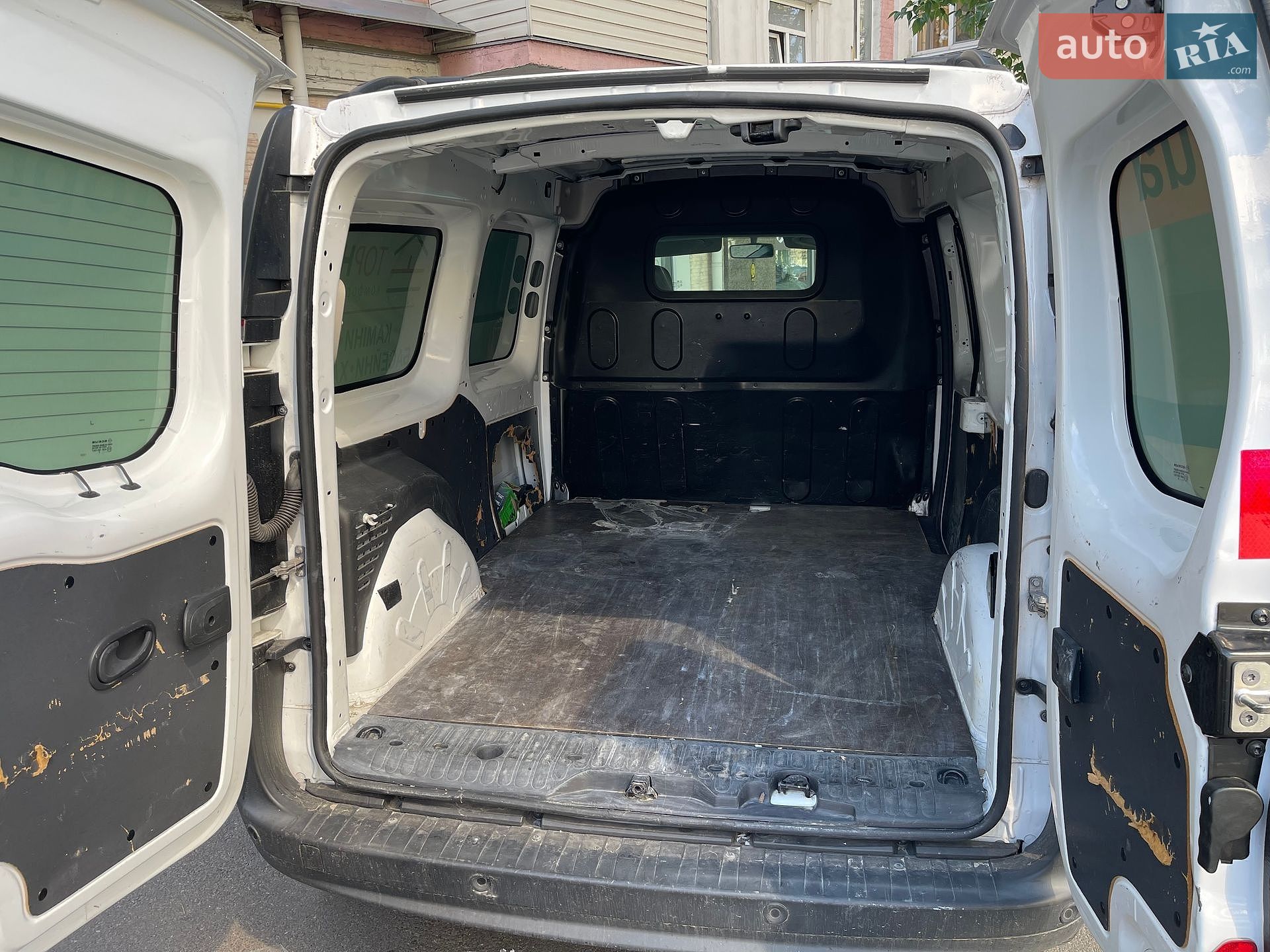 Renault Kangoo 2020 VIN VF1WF000565114174 фото оголошення 7 з 13