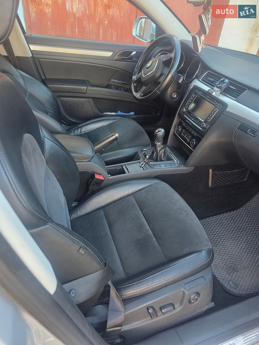 Skoda Superb 2013 VIN TMBLF73T9D9043229 фото оголошення 9 з 14