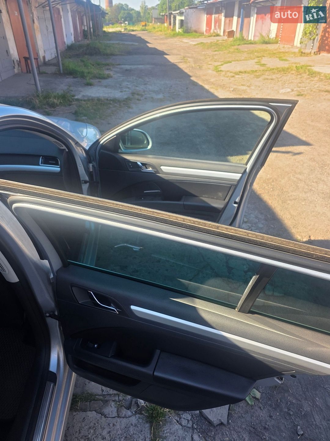 Skoda Superb 2013 VIN TMBLF73T9D9043229 фото оголошення 3 з 14