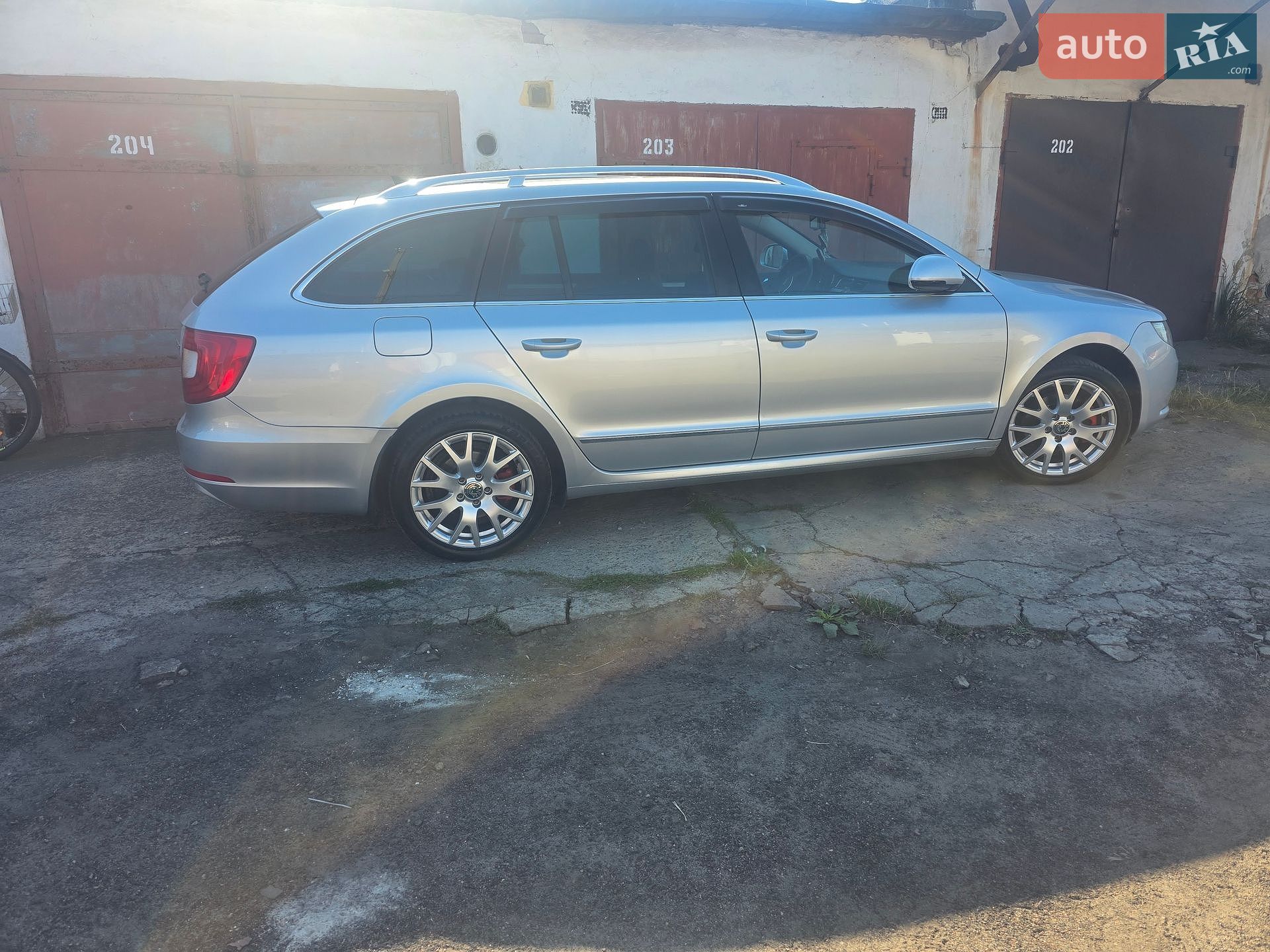 Skoda Superb 2013 VIN TMBLF73T9D9043229 фото оголошення 11 з 14