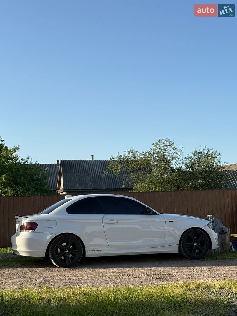 BMW 1 Series 2011 VIN WBAUP7C55CVP22758 фото оголошення 13 з 17