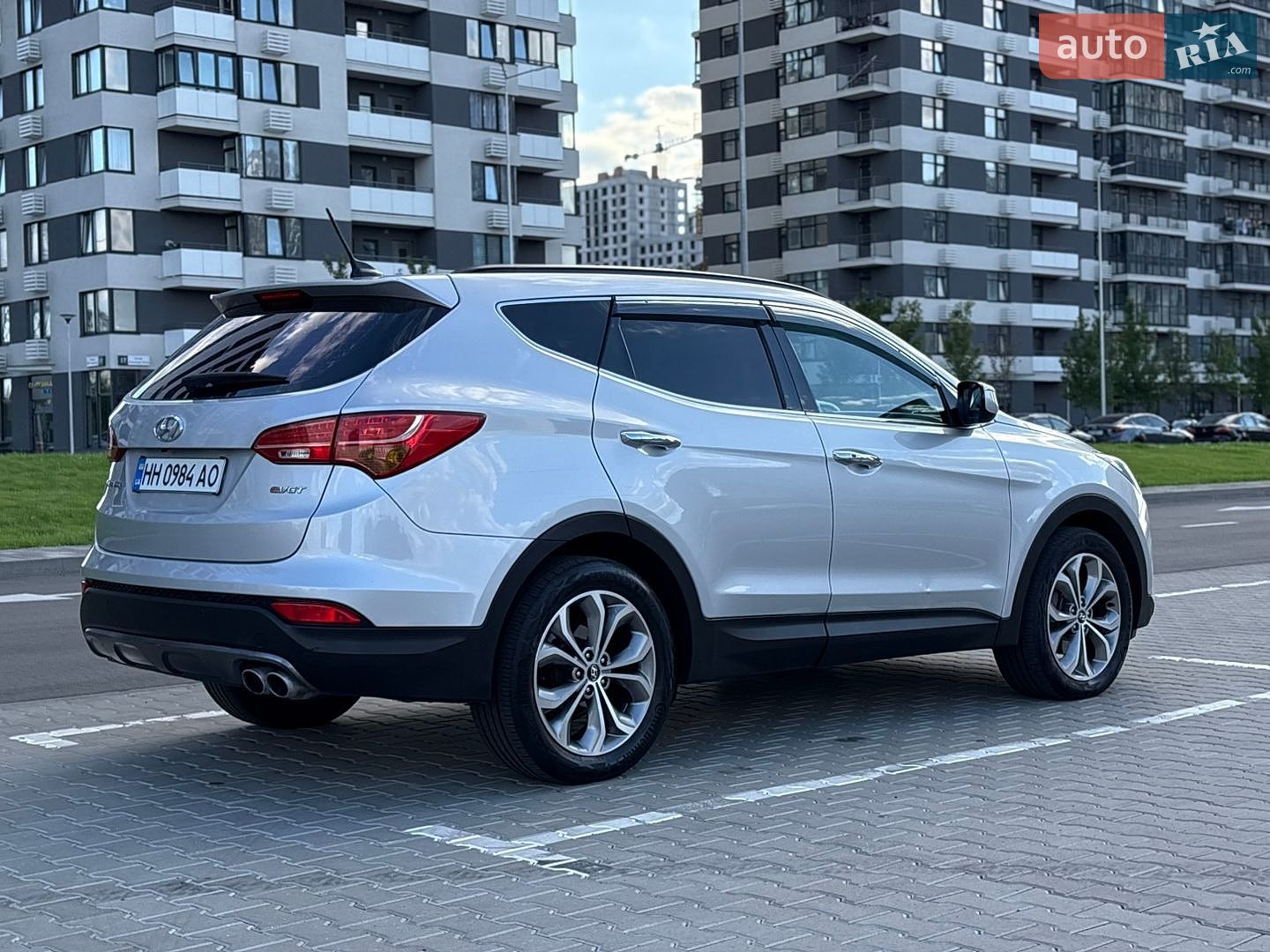 Hyundai Santa FE 2012 VIN KMHSW81UBDU014703 фото оголошення 7 з 38