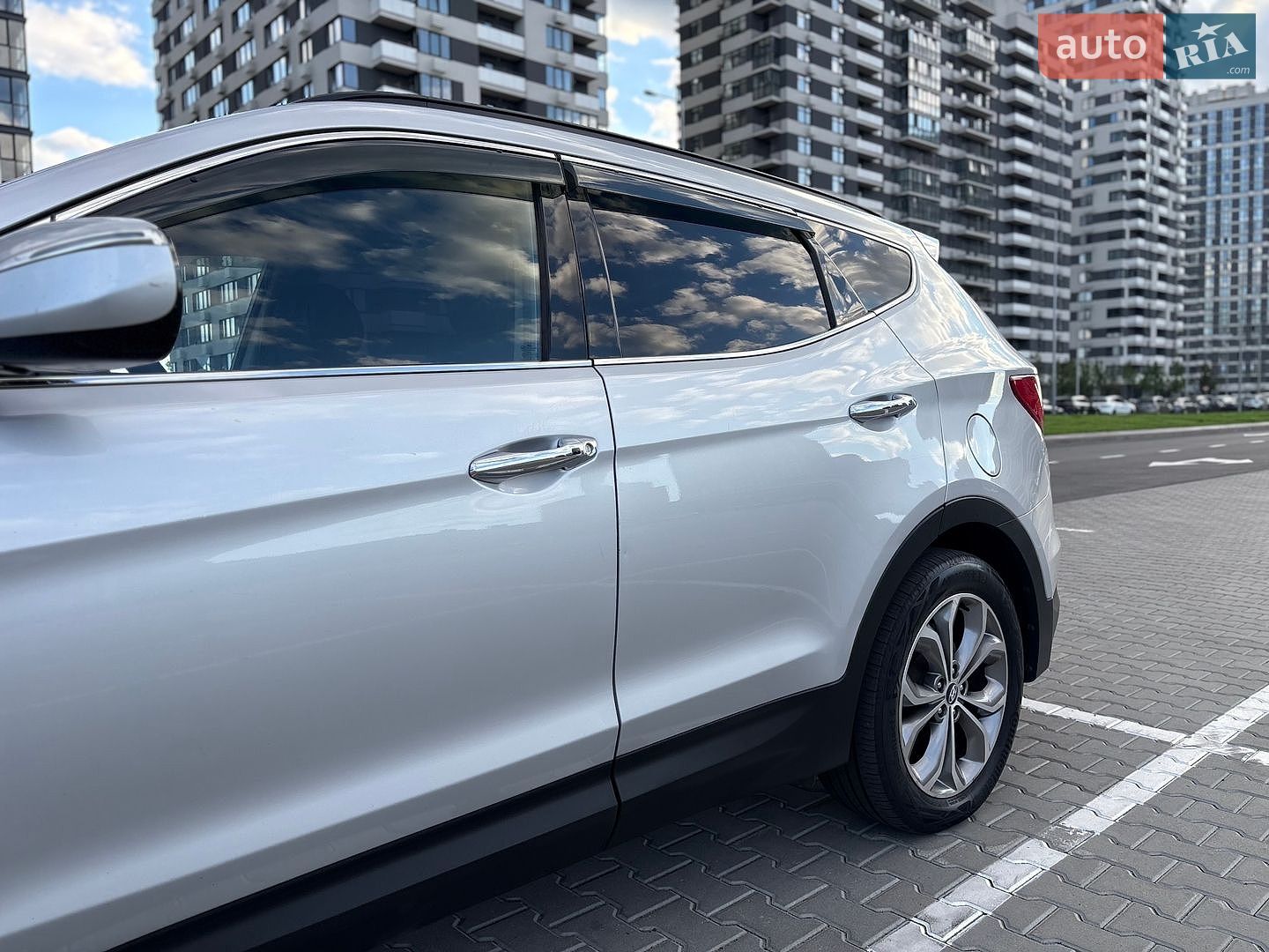 Hyundai Santa FE 2012 VIN KMHSW81UBDU014703 фото оголошення 17 з 38