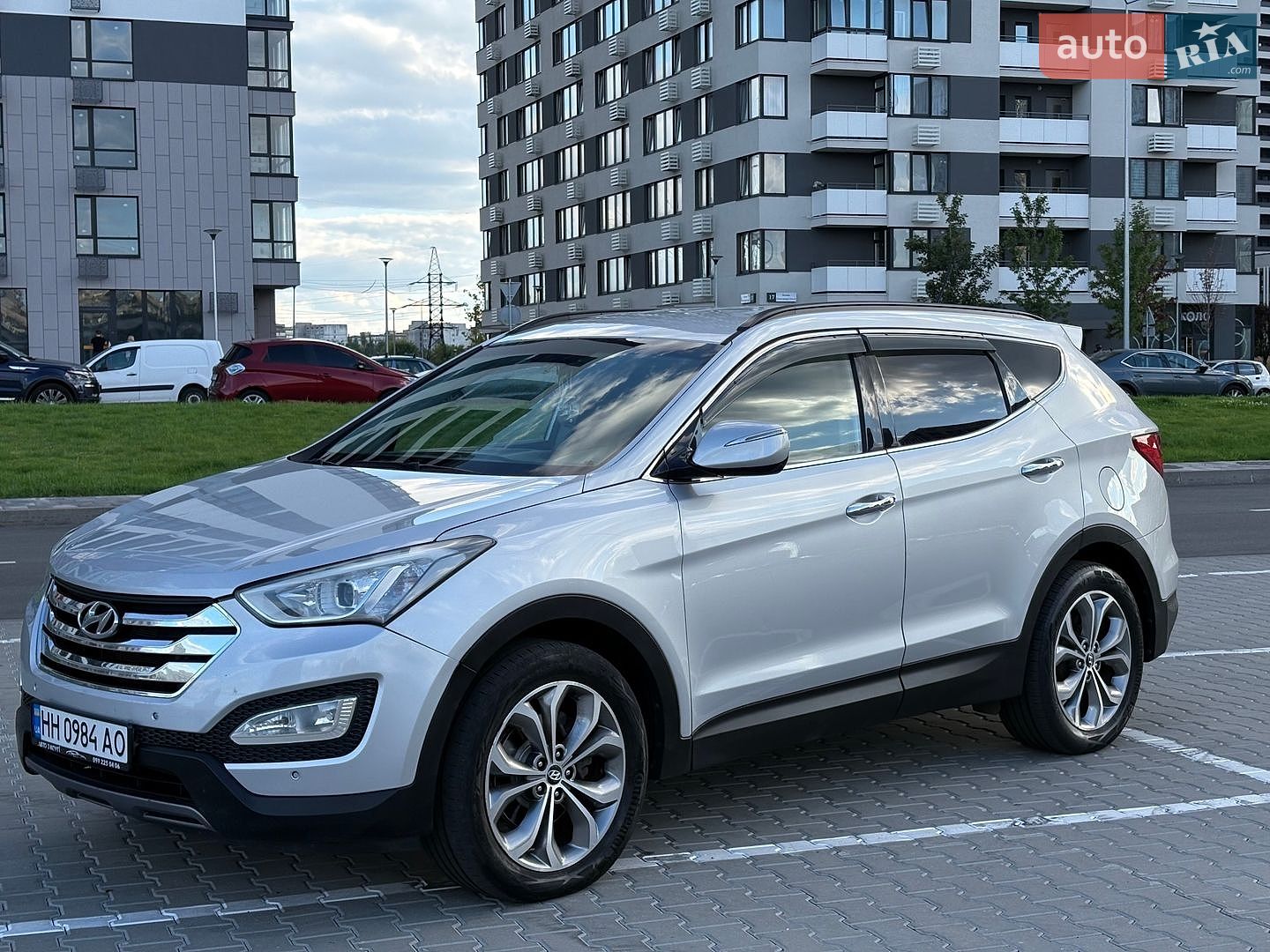 Hyundai Santa FE 2012 VIN KMHSW81UBDU014703 фото оголошення 12 з 38