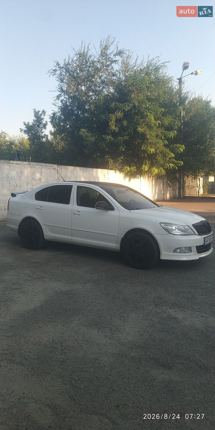 Skoda Octavia 2010 VIN TMBBK41Z6BB152153 фото оголошення 3 з 14