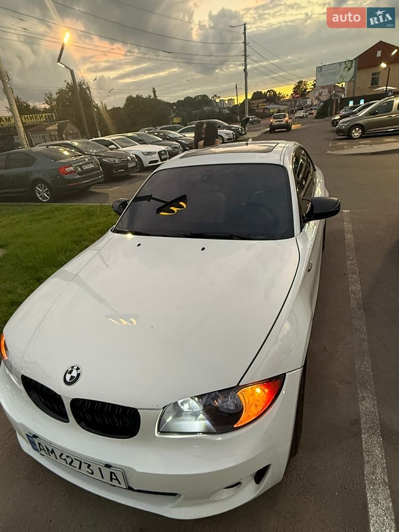 BMW 1 Series 2011 VIN WBAUP7C55CVP22758 фото оголошення 3 з 17