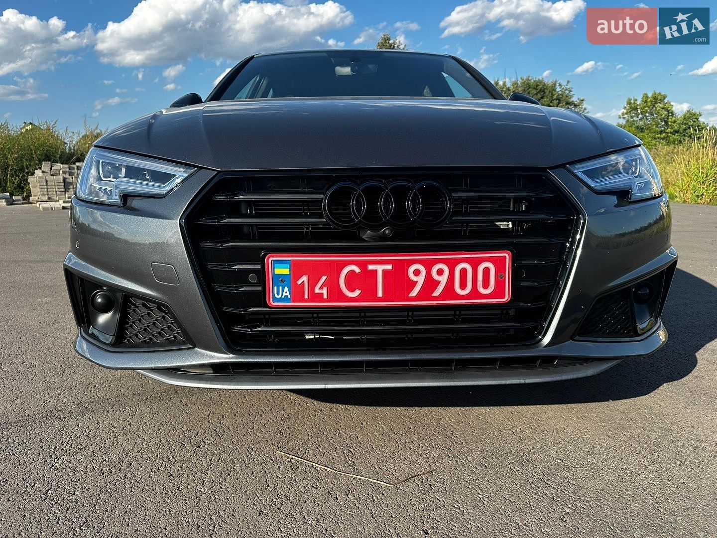 Audi A4 2018 VIN WAUPNAF47JN020148 фото оголошення 10 з 21