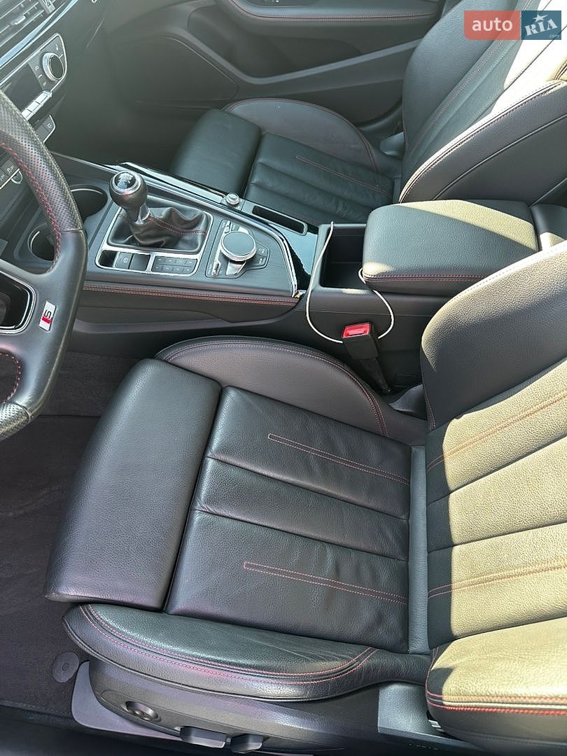 Audi A4 2018 VIN WAUPNAF47JN020148 фото оголошення 13 з 21