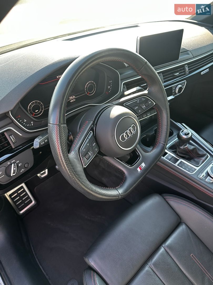 Audi A4 2018 VIN WAUPNAF47JN020148 фото оголошення 14 з 21