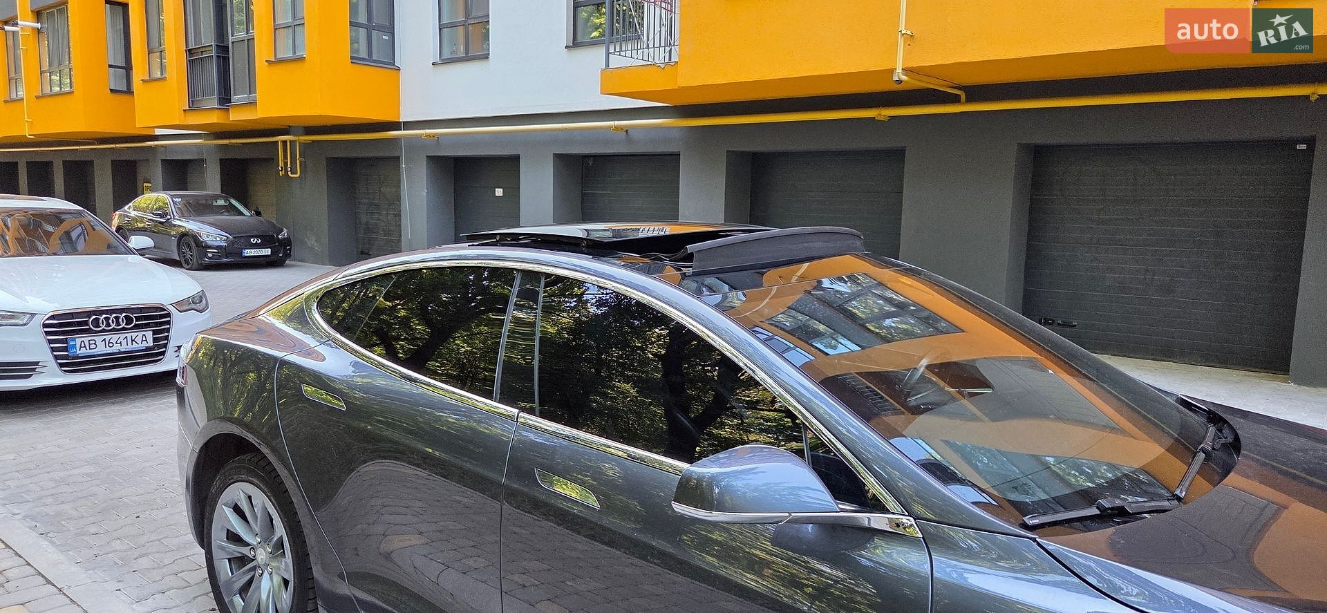 Tesla Model S 2018 VIN 5YJSA7E27JF239346 фото оголошення 10 з 17