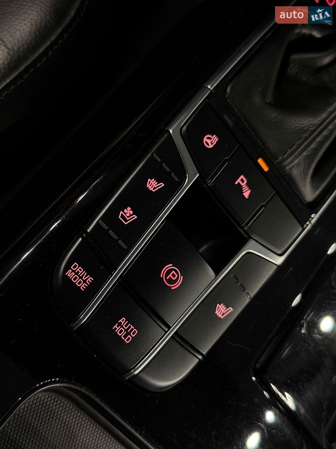 Kia K7 2016 VIN KNALB41ABGA026124 фото оголошення 23 з 30