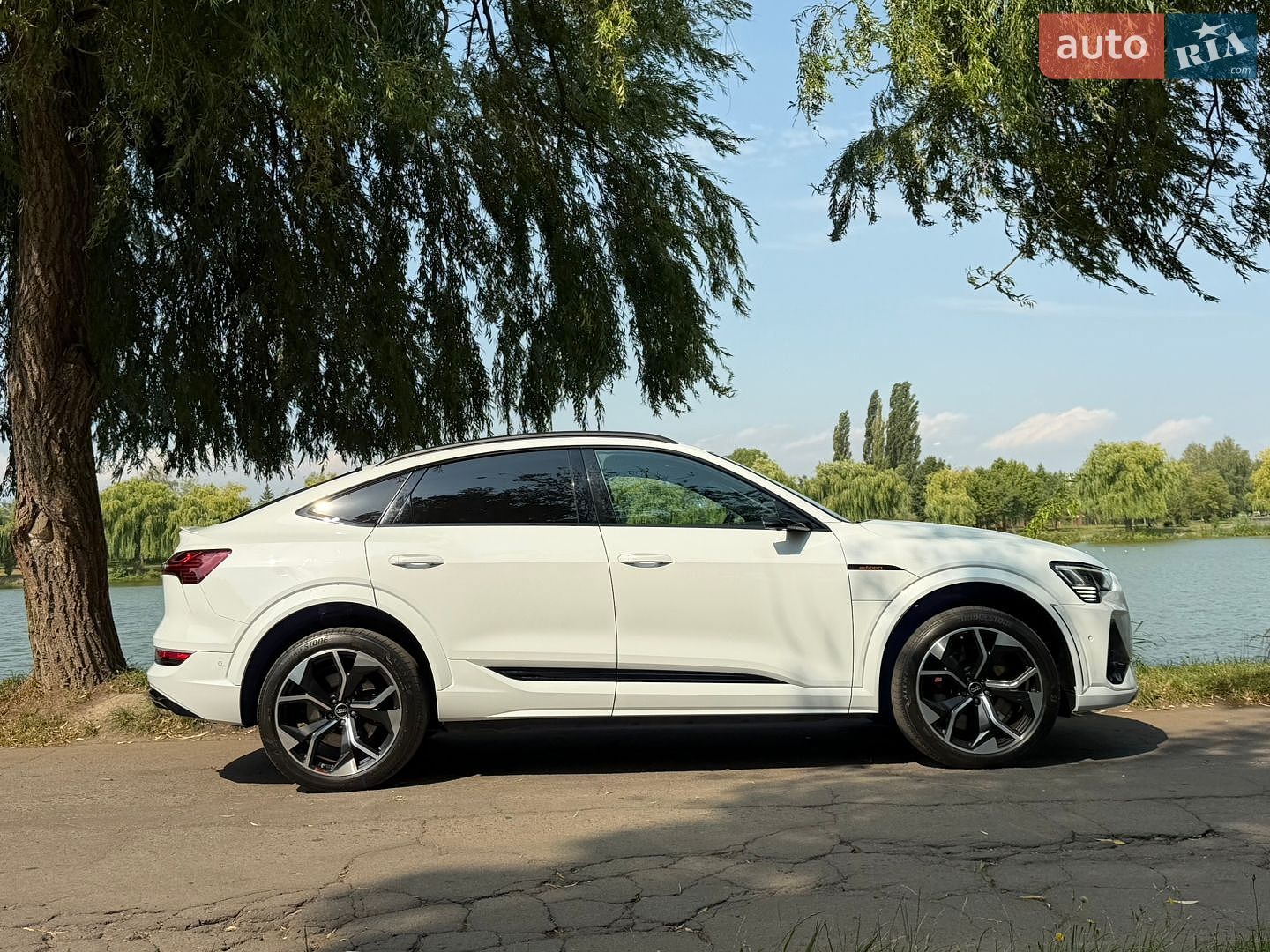 Audi e-tron Sportback 2022 VIN WAUZZZGE3NB019847 фото оголошення 4 з 78
